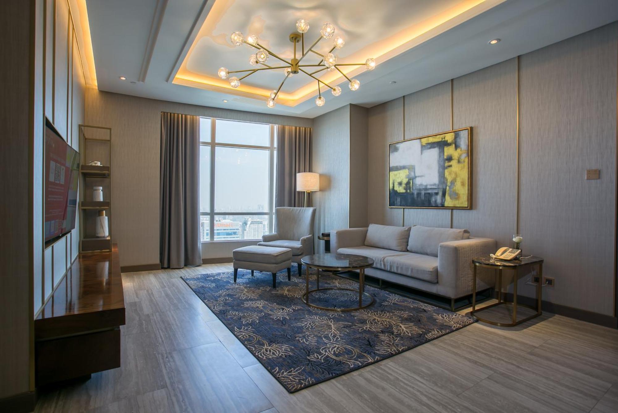 Centara Grand At Centralworld Bangkok Dış mekan fotoğraf A living room at the hotel